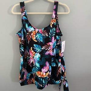 NWT Swimsuits For All Multi color swim top